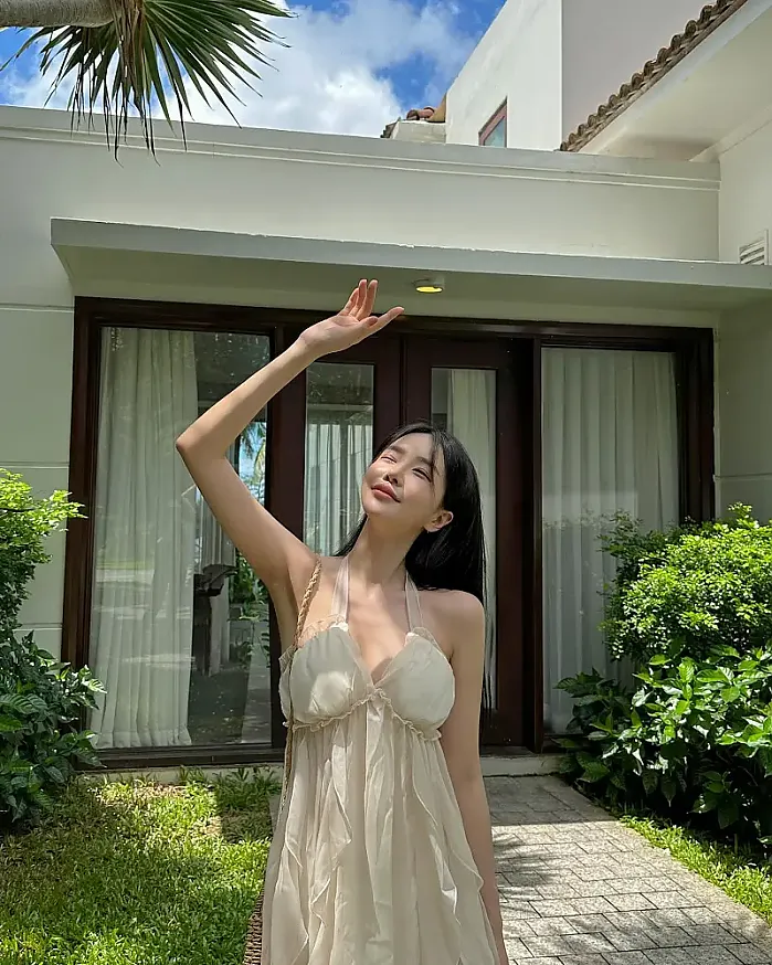 이번 여행 비치원피스 어떤거 입을까? @awesomenana_official
