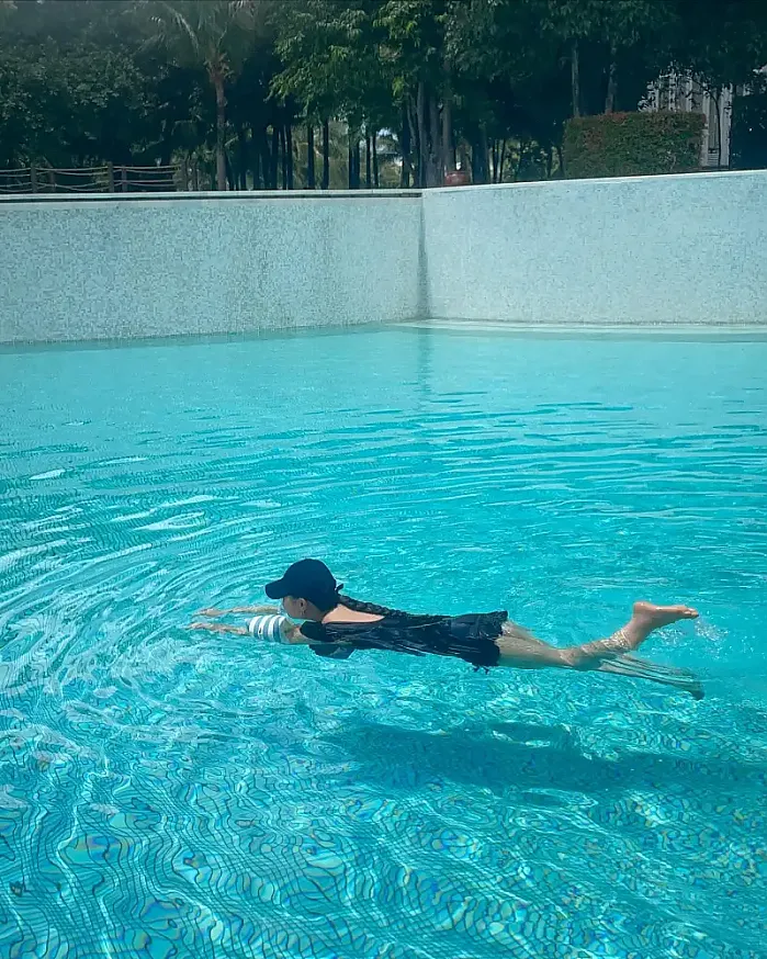 올해도 끝내주는 여름 @rlo._.zzi