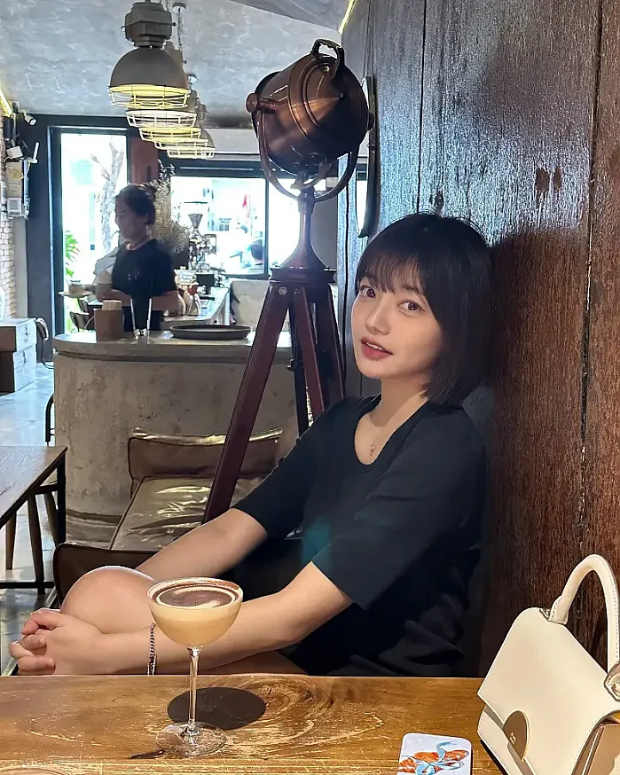 풍경은 없고 내 얼굴만 가득 @sy030_905