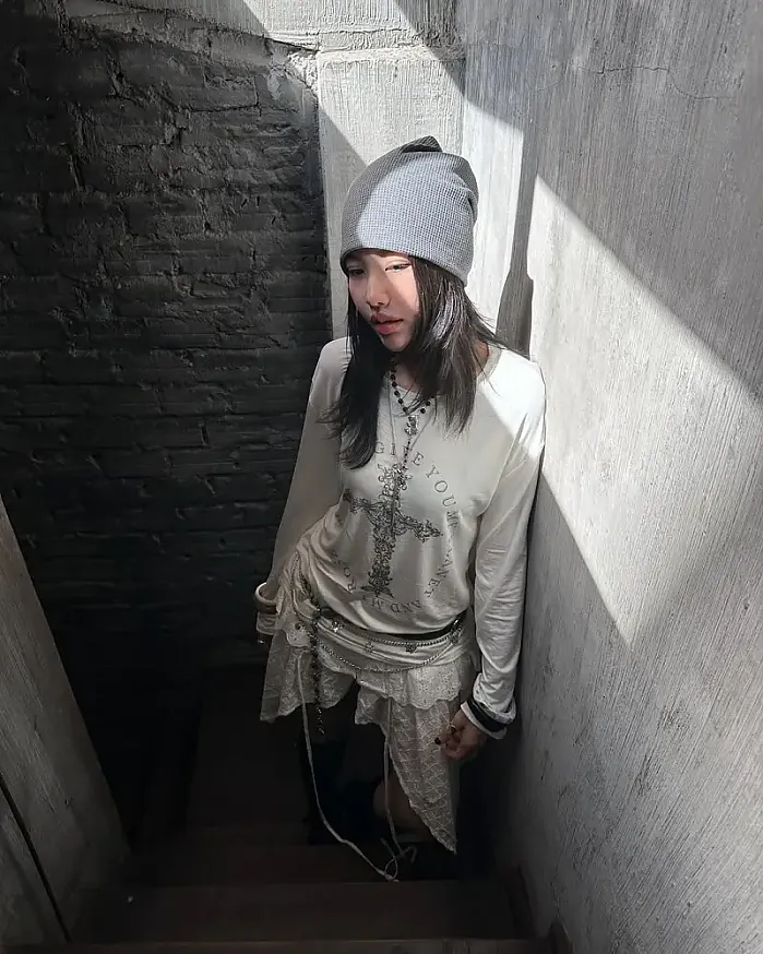 Hôm nay trông mình thật cool @deliah.daily