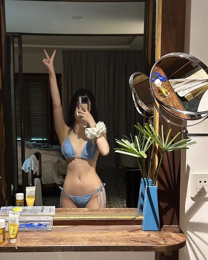 샤워실이뻐서 알리부했는뎅 @keem_ga0