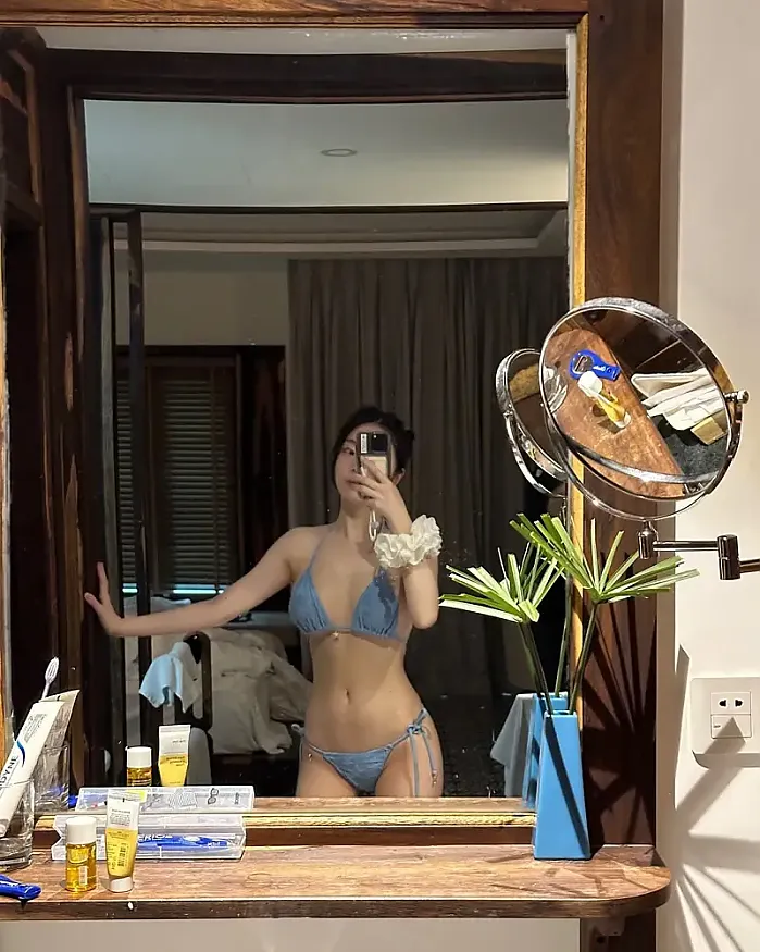 샤워실이뻐서 알리부했는뎅 @keem_ga0