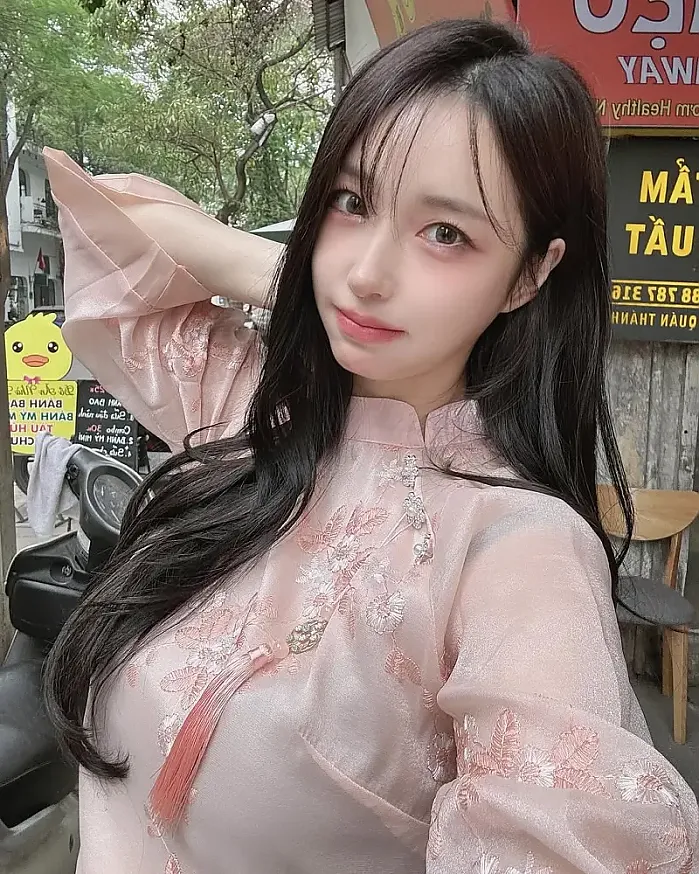 지우로그 유튜브에 하노이편이 업로드 되었어요 @jjiwoo90