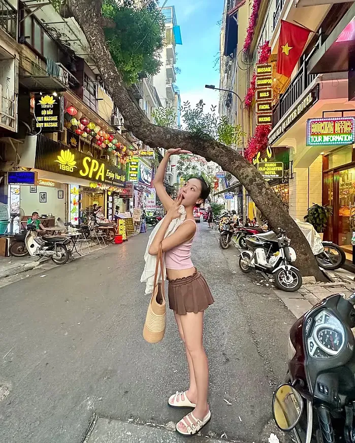 하노이에서 제일 예뻤던 순간 @yunaring__