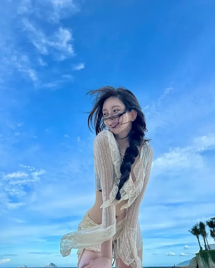 아래에서 찍어봤는데요..바람한테 졌습니다 @__jihyang_