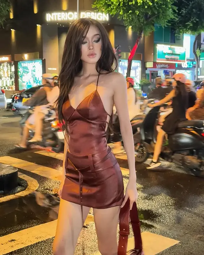 야한옷입고 외출중 @firefly_studio.vn