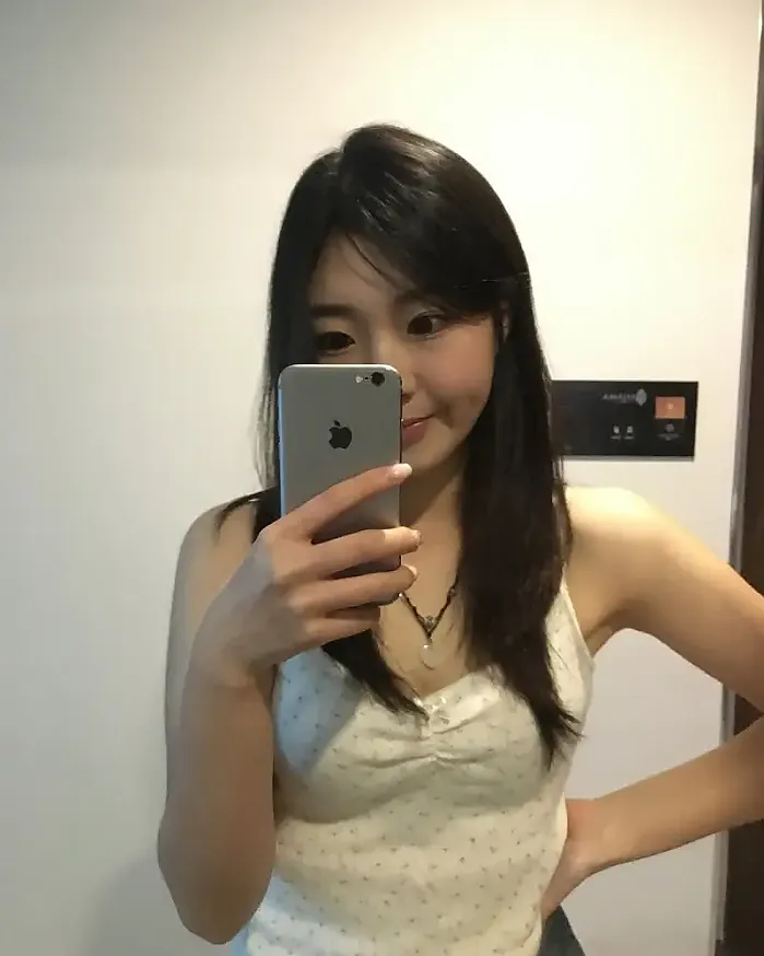 청순한 셀카 @2ye.j_in_