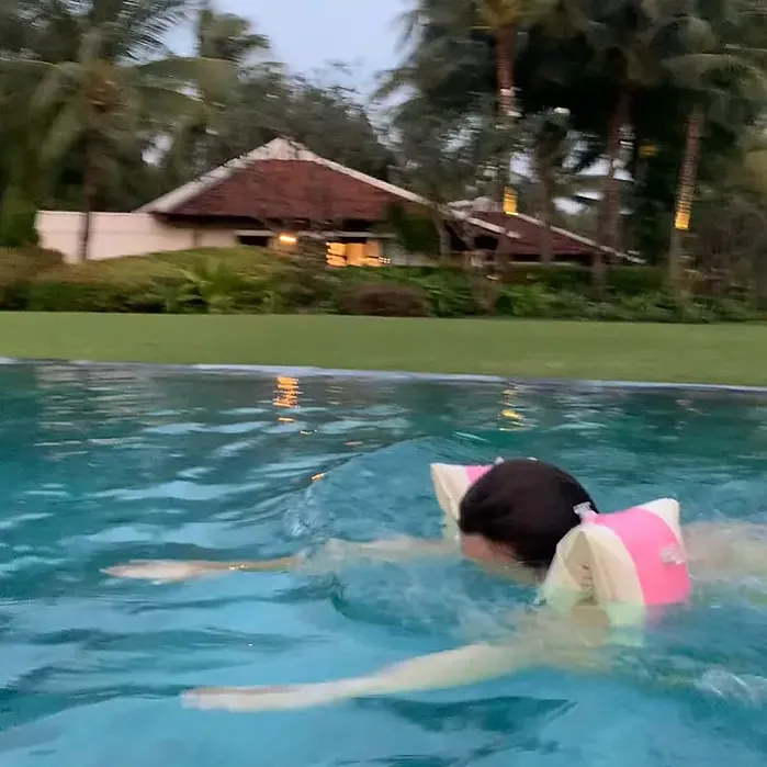 아몰랑 눈에보이는거 올려 @j__lyn_