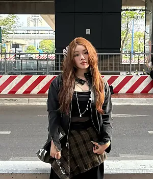 I like her instagram for pipigilaz