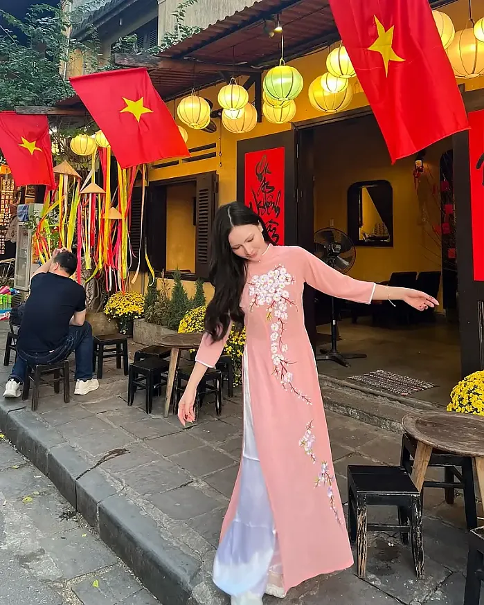 3สาวกะชุดอ่าวหญ่ายย instagram for mdmildmds