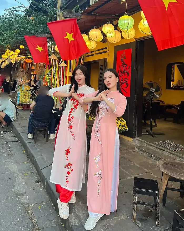 3สาวกะชุดอ่าวหญ่ายย instagram for mdmildmds