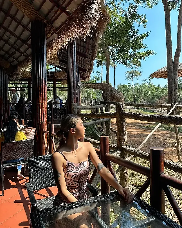 젤라 투어 사진 못 올린 게 너무 많은데 instagram for im_jella_