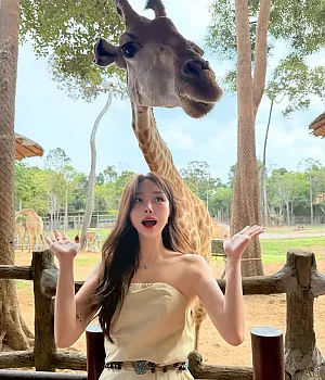 푸꾸옥에서 베프된 기린이와 셀피 타임 instagram for 1amny