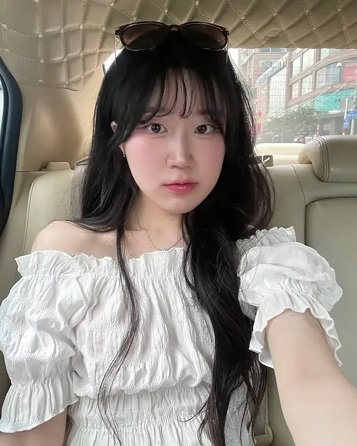 새 선글라스 끼구 instagram for rara_bm72