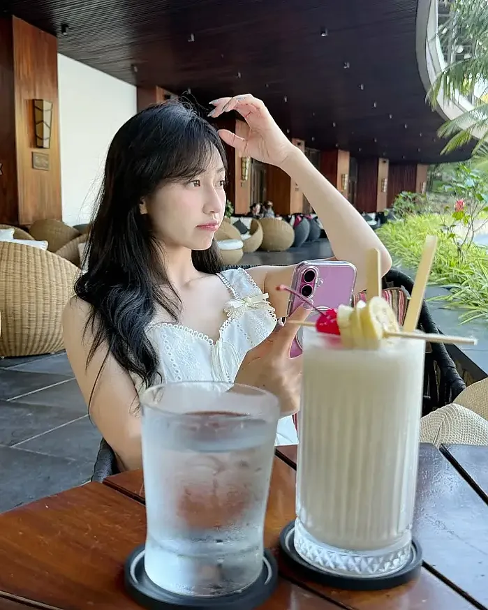 그녀의 순수함  instagram for hatram.11