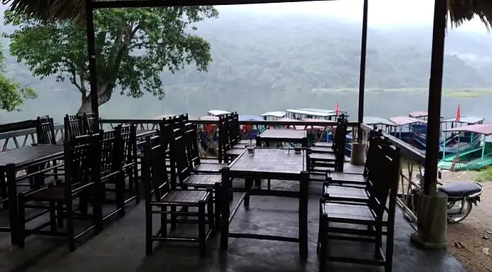 호치민 현지 맛집 탐방: 30대 남자의 Phuc Khanh Restaurant 솔직 후기 (베트남의 맛집 정보)