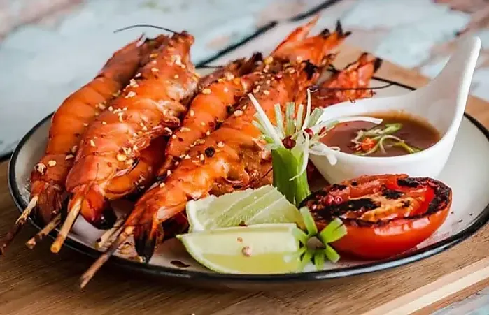 호치민 현지 맛집 탐방: 30대 남자의 Phuc Khanh Restaurant 솔직 후기 (베트남의 맛집 정보)