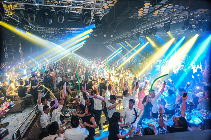 나트랑 파라다이스 클럽 (Paradise Club)