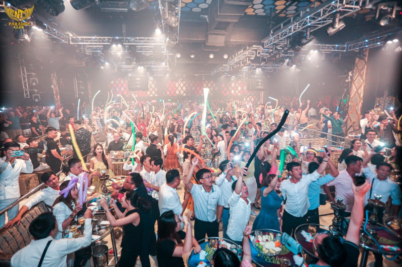 나트랑 파라다이스 클럽 (Paradise Club)