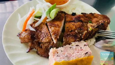 돼지갈비 껌승 응우옌 반꾸 Cơm tấm Ba Ghiền - 84 Đặng Văn Ngữ